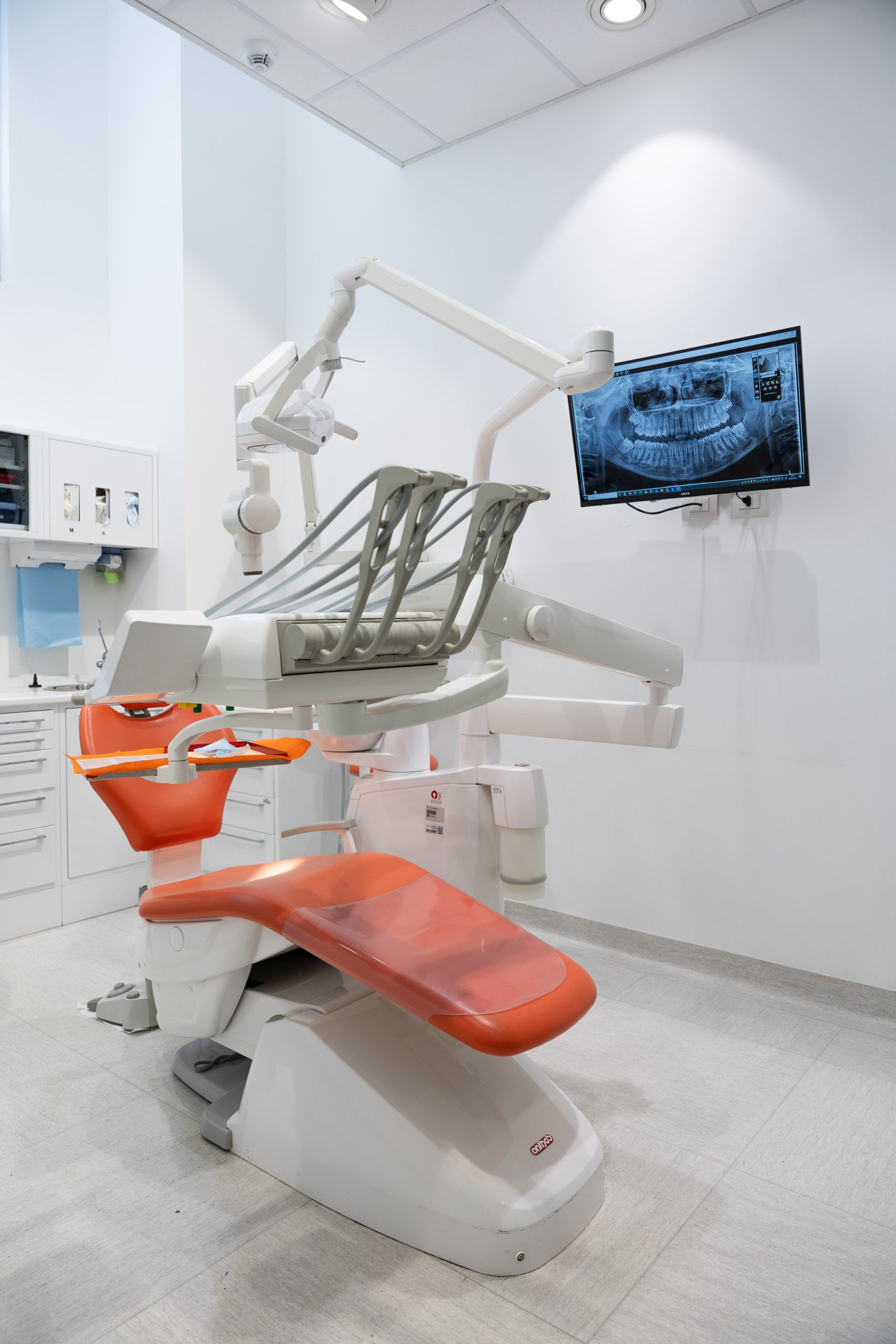 dentista borgomanero, dental feel borgomanero
